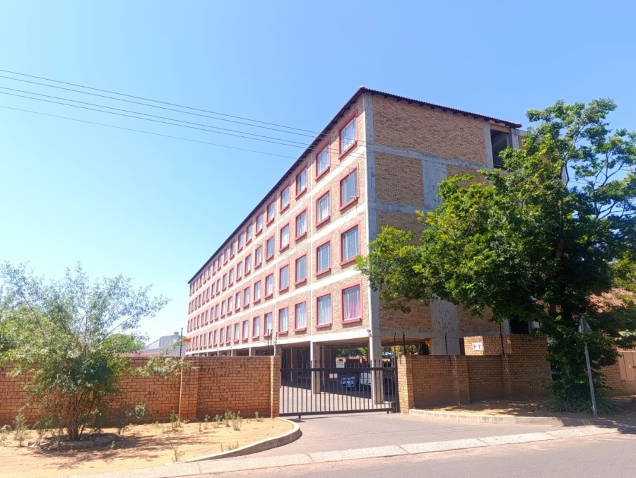 2 Bedroom Property for Sale in Pretoria North Gauteng