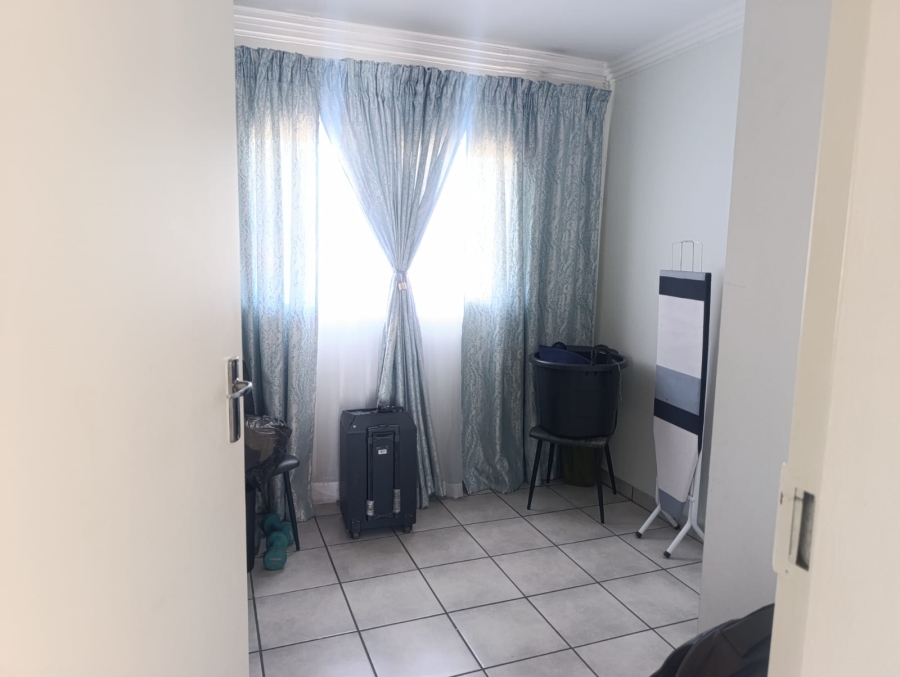 2 Bedroom Property for Sale in Pretoria North Gauteng