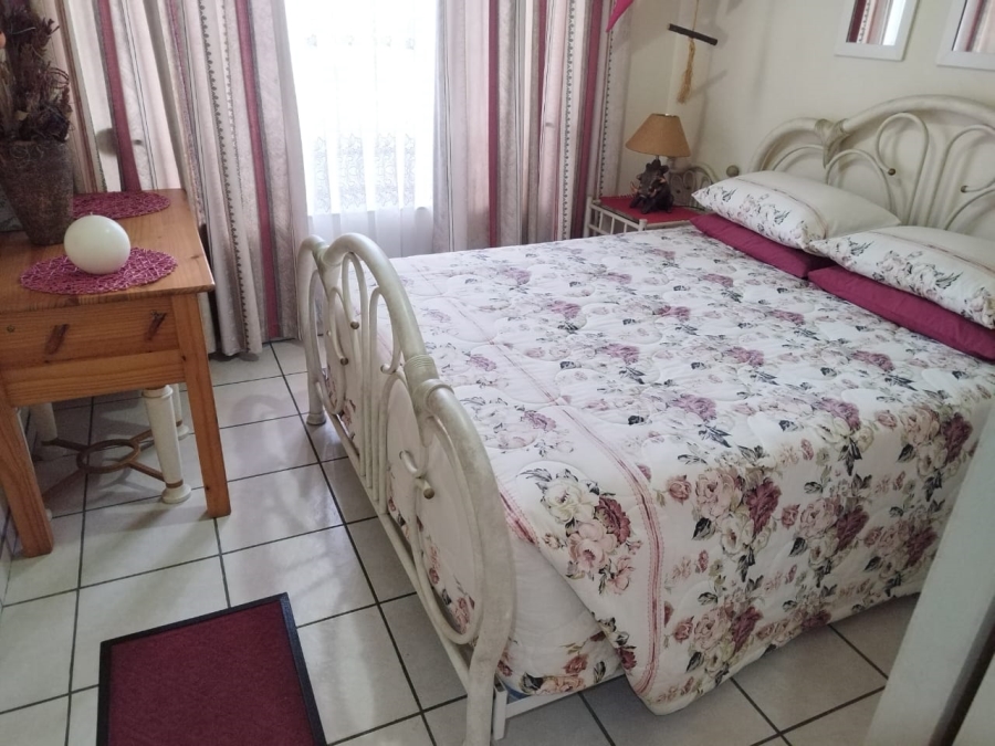 2 Bedroom Property for Sale in Birchleigh North Gauteng