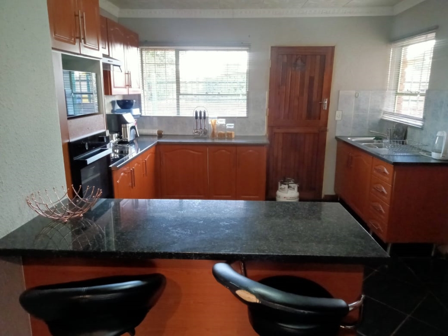 4 Bedroom Property for Sale in Soshanguve East Gauteng
