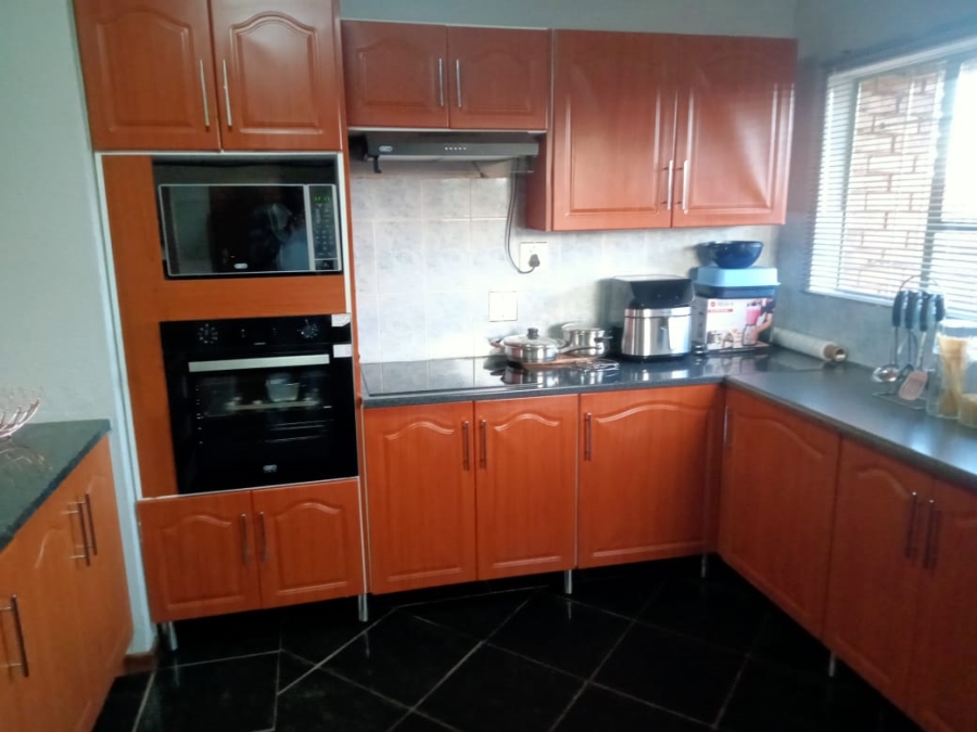 4 Bedroom Property for Sale in Soshanguve East Gauteng