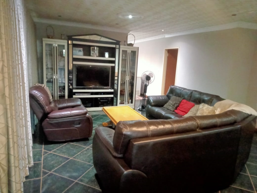 4 Bedroom Property for Sale in Soshanguve East Gauteng