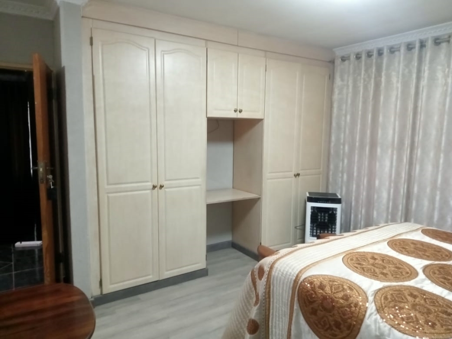 4 Bedroom Property for Sale in Soshanguve East Gauteng