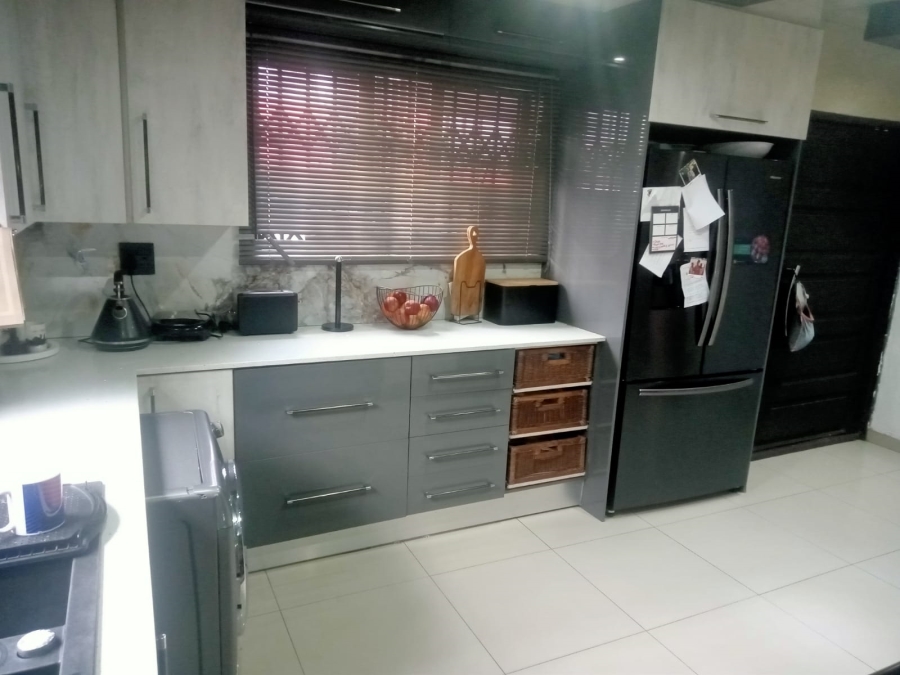 4 Bedroom Property for Sale in Soshanguve XX Gauteng