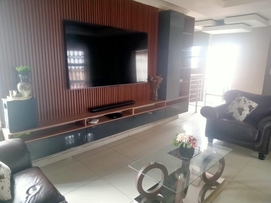 4 Bedroom Property for Sale in Soshanguve XX Gauteng