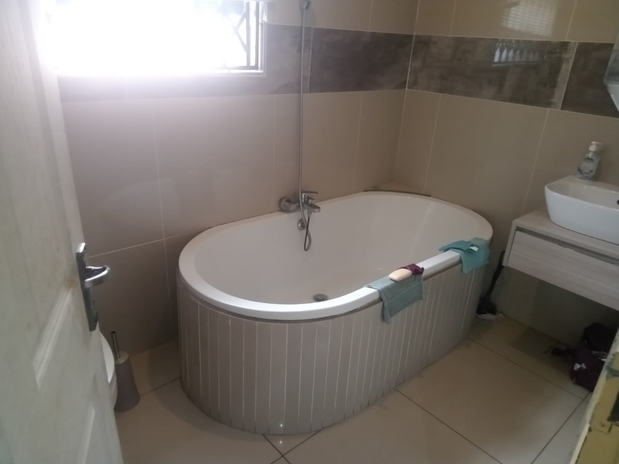 4 Bedroom Property for Sale in Soshanguve XX Gauteng