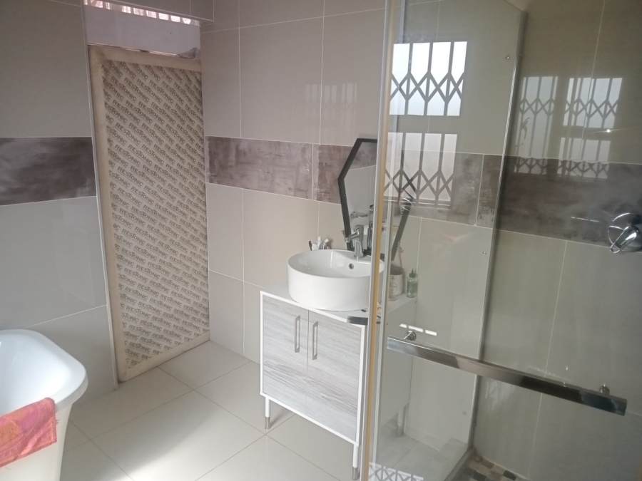4 Bedroom Property for Sale in Soshanguve XX Gauteng