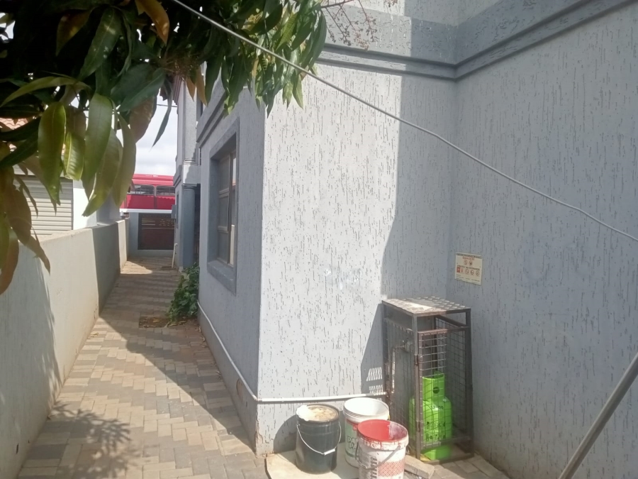 4 Bedroom Property for Sale in Soshanguve XX Gauteng