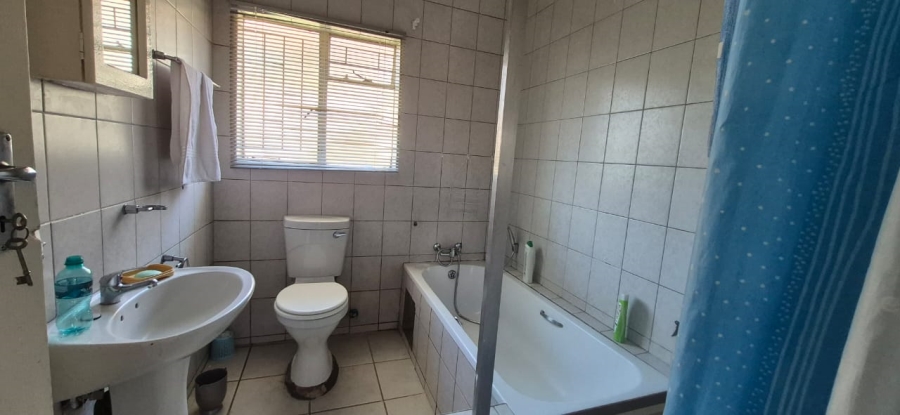 2 Bedroom Property for Sale in Comet Gauteng