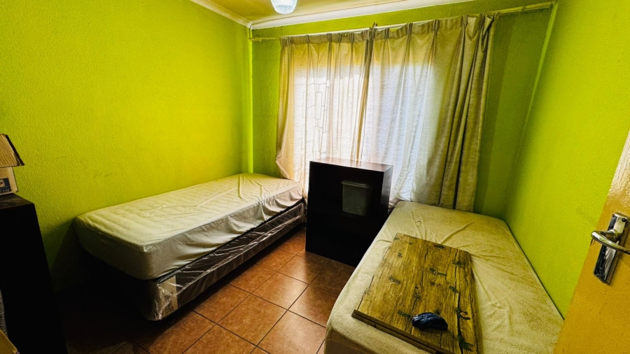 3 Bedroom Property for Sale in Protea North Gauteng