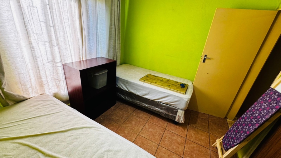 3 Bedroom Property for Sale in Protea North Gauteng