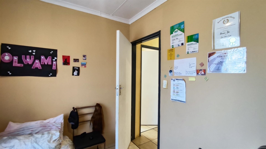 3 Bedroom Property for Sale in Crystal Park Gauteng