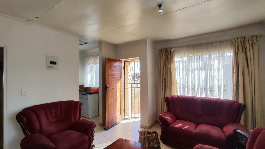 2 Bedroom Property for Sale in Vanderbijlpark CE 4 Gauteng