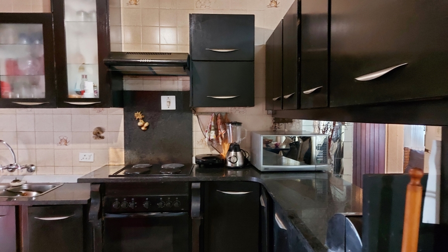 3 Bedroom Property for Sale in Crystal Park Gauteng