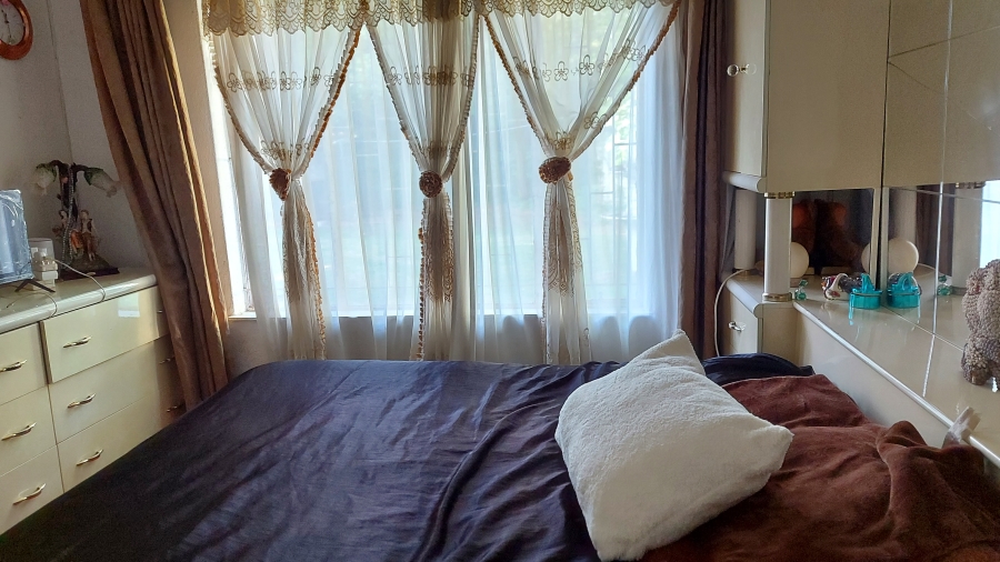 3 Bedroom Property for Sale in Crystal Park Gauteng