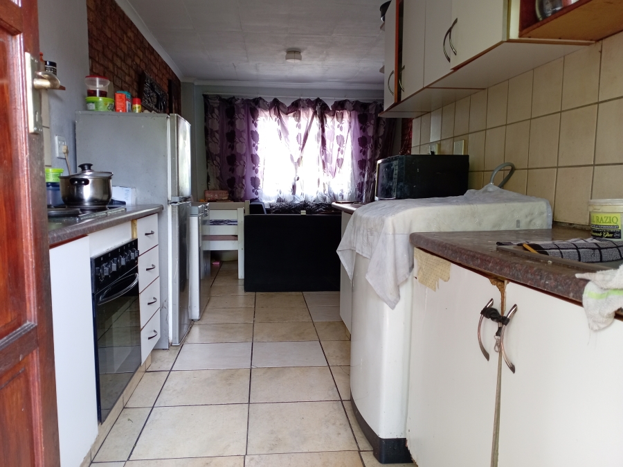 2 Bedroom Property for Sale in Pretoria West Gauteng