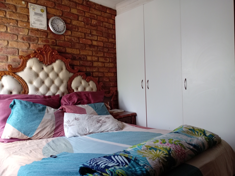 2 Bedroom Property for Sale in Pretoria West Gauteng