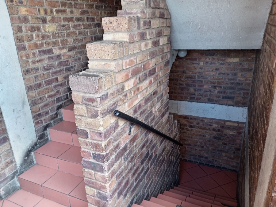 2 Bedroom Property for Sale in Pretoria West Gauteng