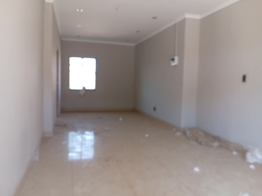 To Let commercial Property for Rent in Monavoni Gauteng