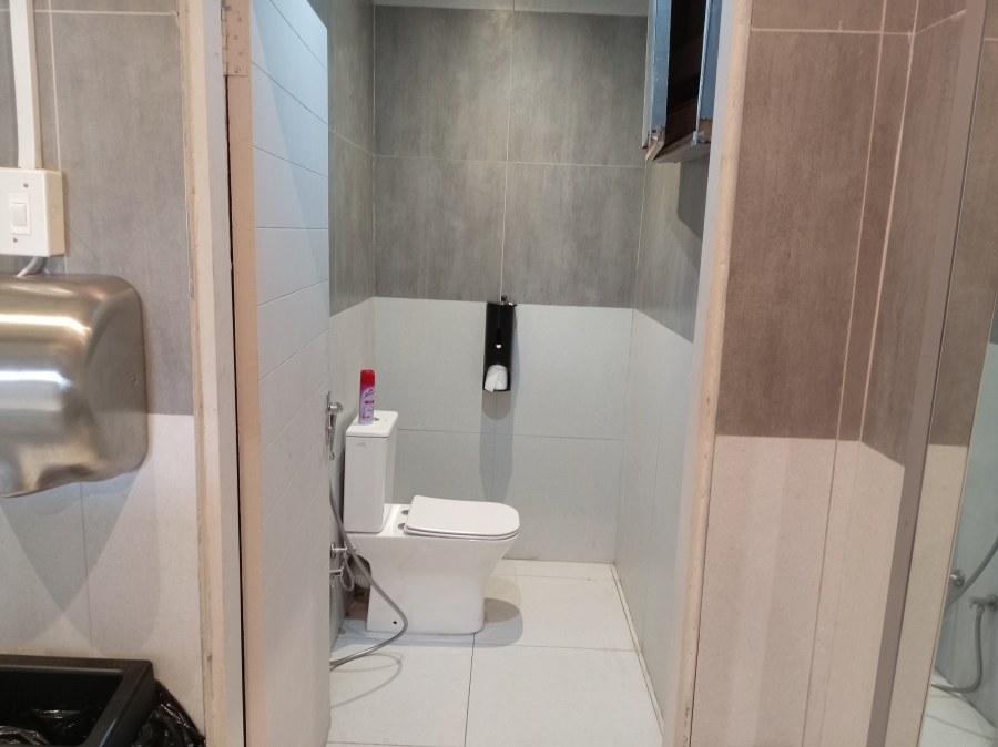 To Let commercial Property for Rent in Monavoni Gauteng