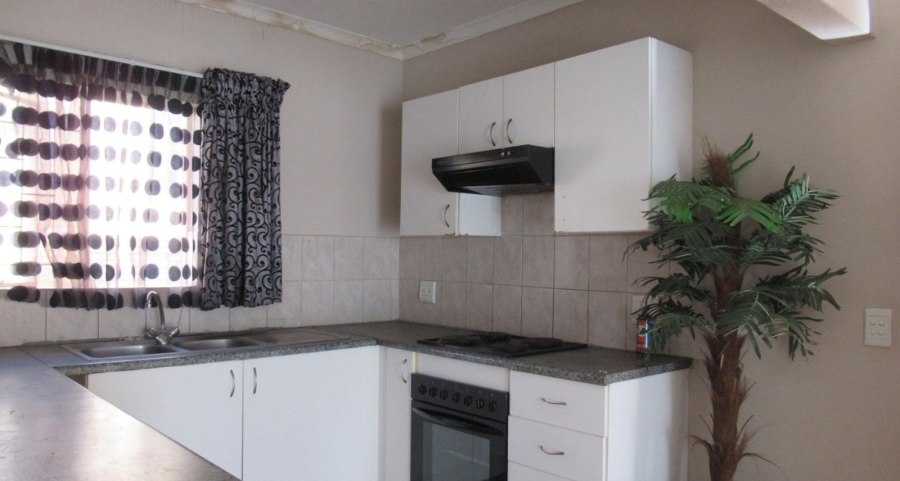 2 Bedroom Property for Sale in Greenhills Gauteng