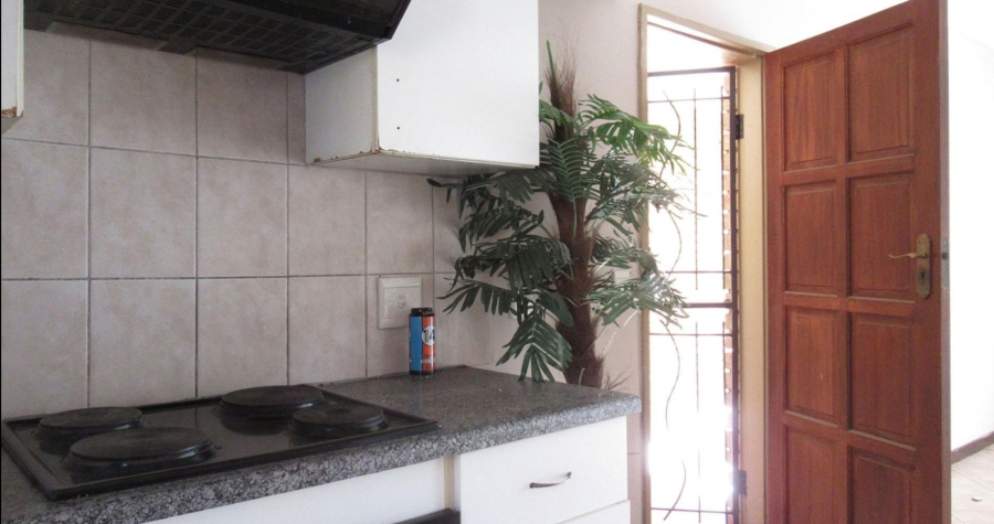 2 Bedroom Property for Sale in Greenhills Gauteng