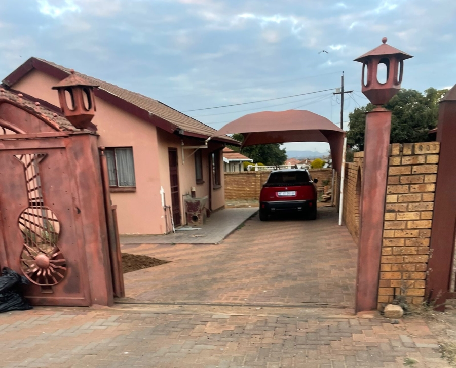2 Bedroom Property for Sale in Soshanguve XX Gauteng