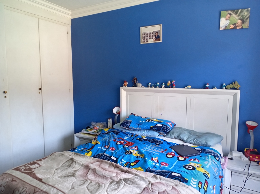 3 Bedroom Property for Sale in Mountain View Gauteng