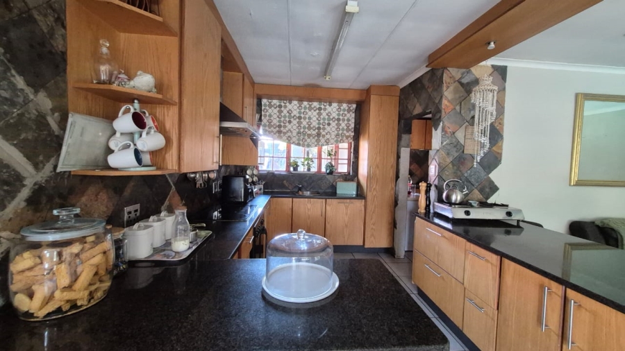 3 Bedroom Property for Sale in Crystal Park Gauteng