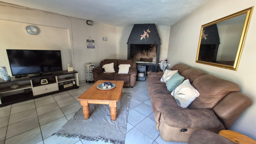 3 Bedroom Property for Sale in Crystal Park Gauteng