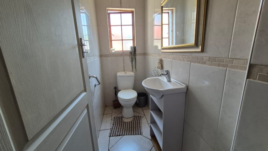 3 Bedroom Property for Sale in Crystal Park Gauteng