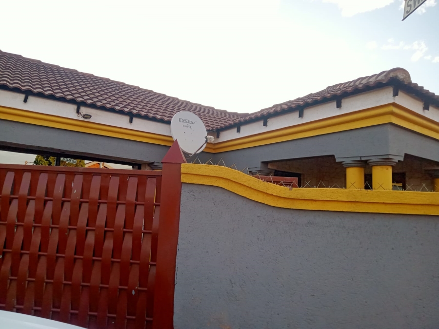 3 Bedroom Property for Sale in Soshanguve East Gauteng