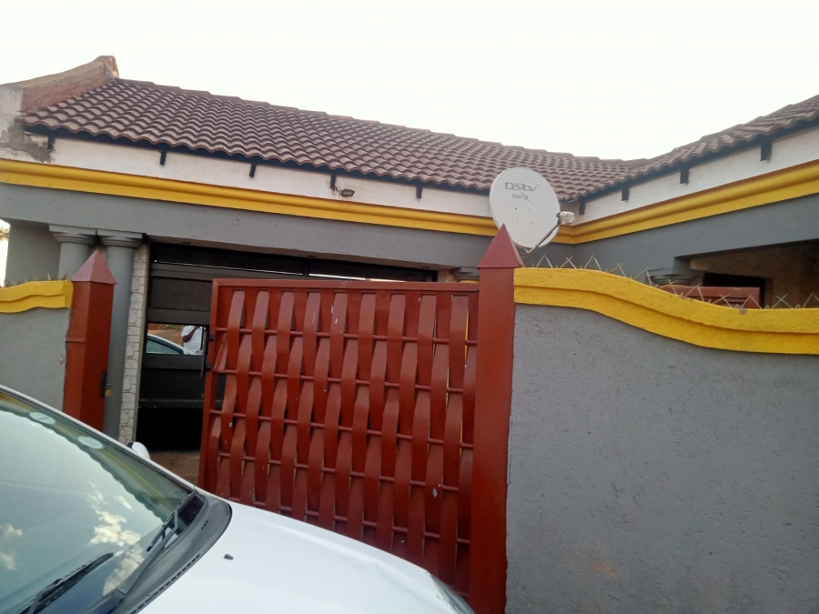3 Bedroom Property for Sale in Soshanguve East Gauteng