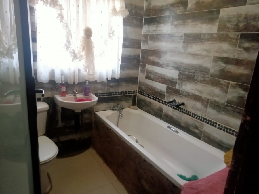 3 Bedroom Property for Sale in Soshanguve East Gauteng