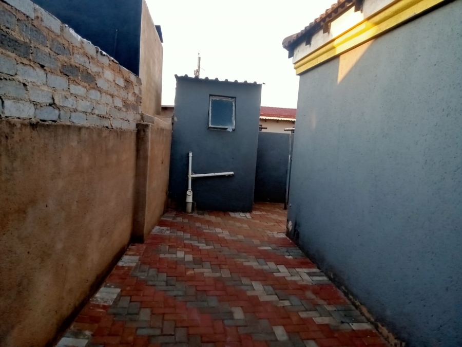 3 Bedroom Property for Sale in Soshanguve East Gauteng