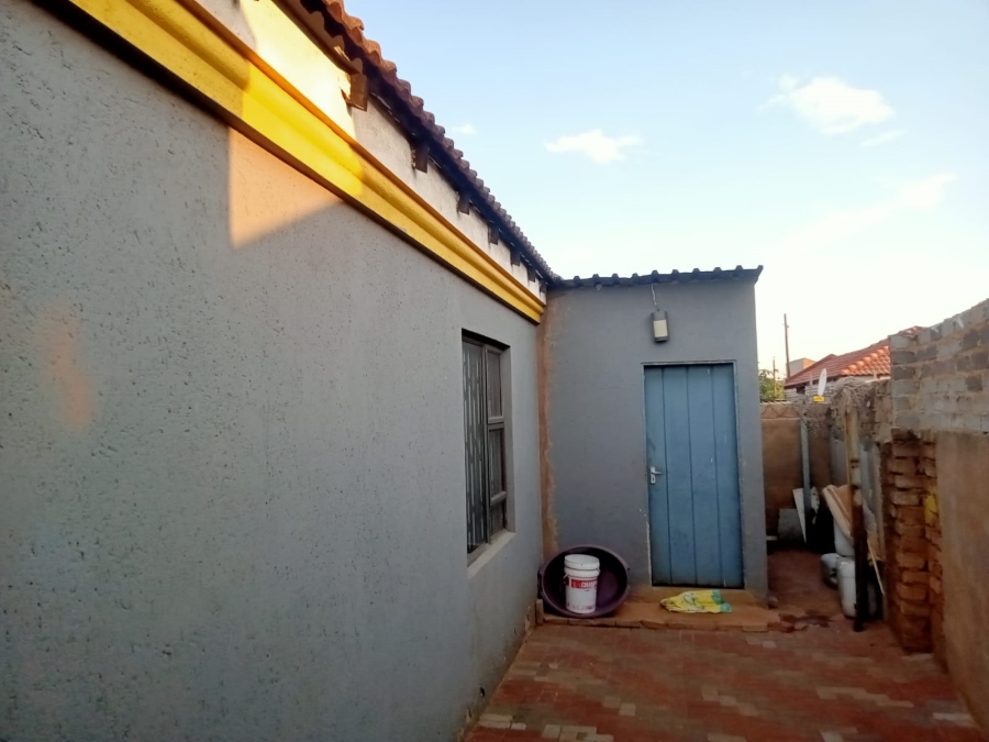 3 Bedroom Property for Sale in Soshanguve East Gauteng