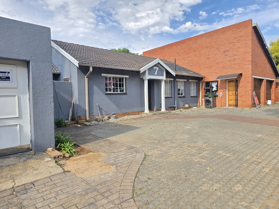 3 Bedroom Property for Sale in Noordwyk Gauteng