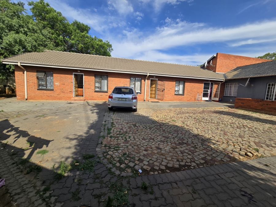 3 Bedroom Property for Sale in Noordwyk Gauteng