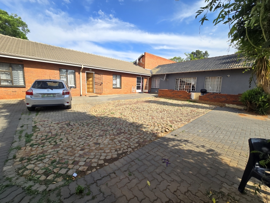 3 Bedroom Property for Sale in Noordwyk Gauteng