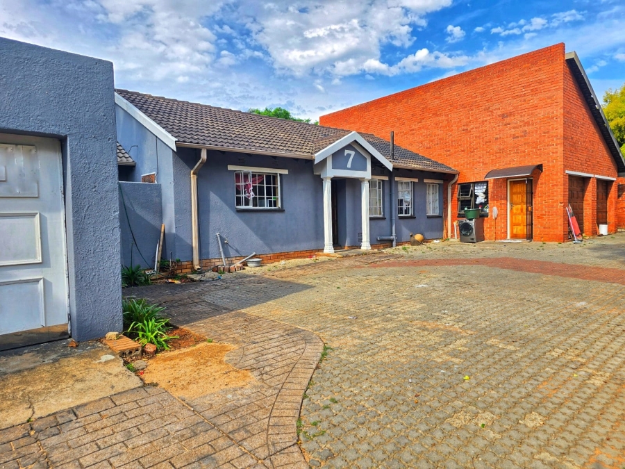3 Bedroom Property for Sale in Noordwyk Gauteng