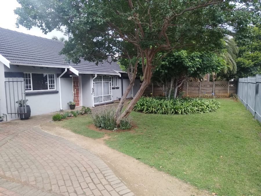 3 Bedroom Property for Sale in Bonaero Park Gauteng