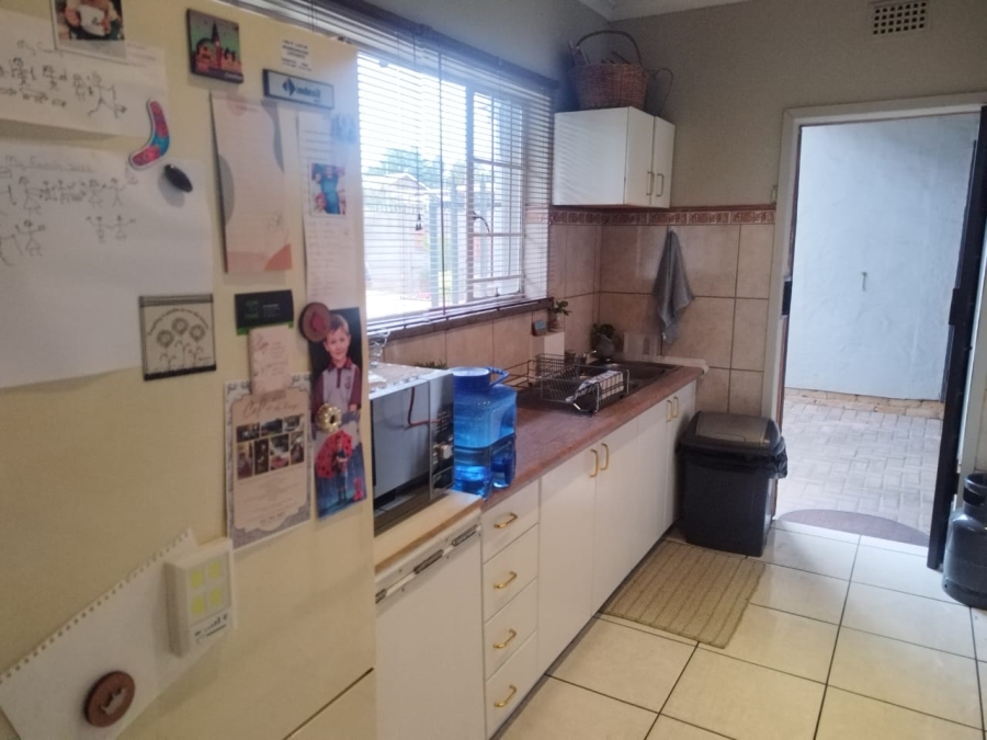 3 Bedroom Property for Sale in Bonaero Park Gauteng