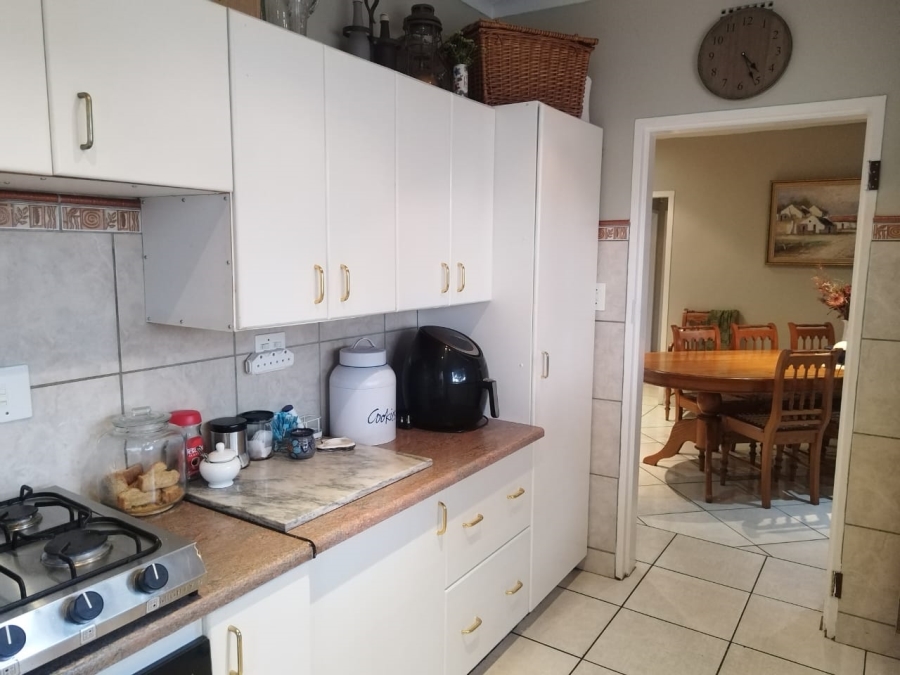 3 Bedroom Property for Sale in Bonaero Park Gauteng