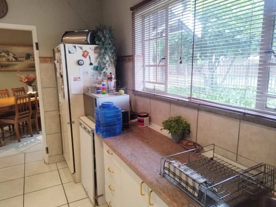3 Bedroom Property for Sale in Bonaero Park Gauteng