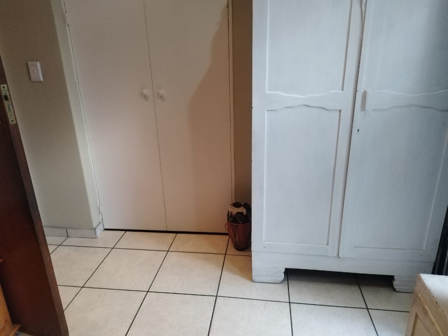 3 Bedroom Property for Sale in Bonaero Park Gauteng