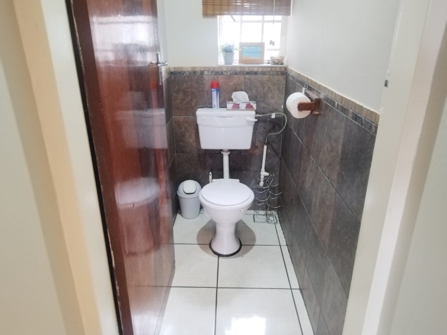 3 Bedroom Property for Sale in Bonaero Park Gauteng