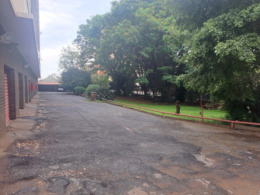 1 Bedroom Property for Sale in Baileys Muckleneuk Gauteng