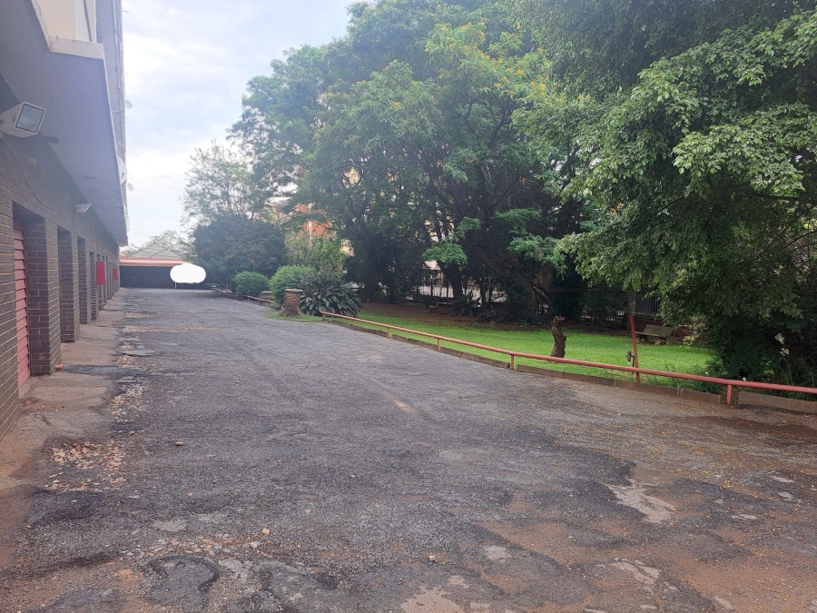 1 Bedroom Property for Sale in Baileys Muckleneuk Gauteng