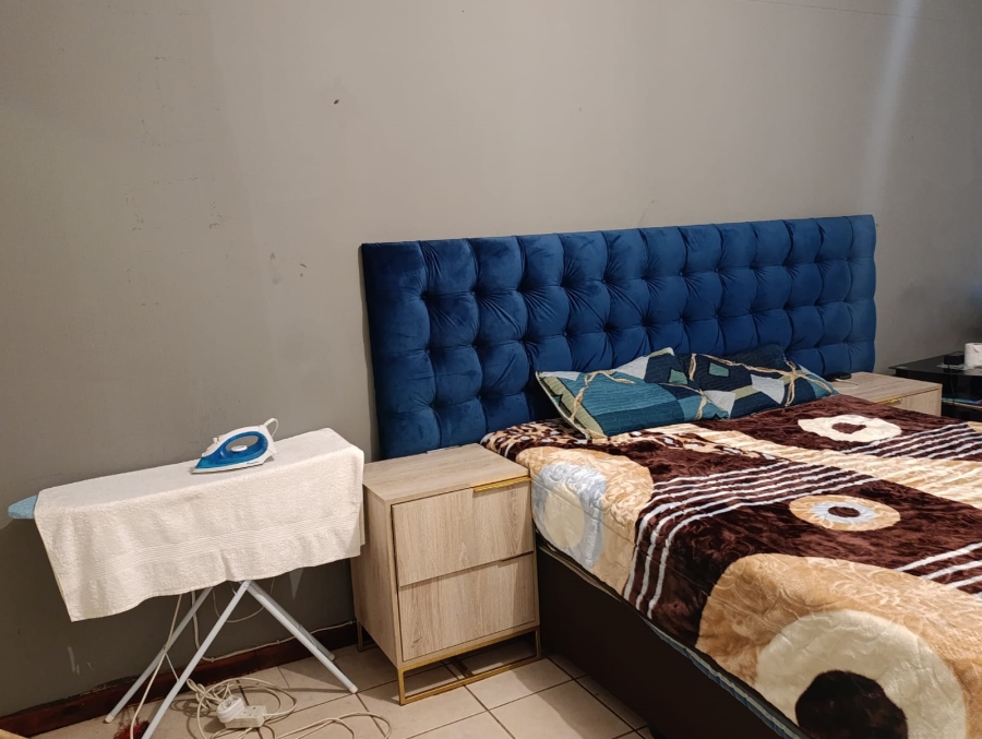 1 Bedroom Property for Sale in Baileys Muckleneuk Gauteng