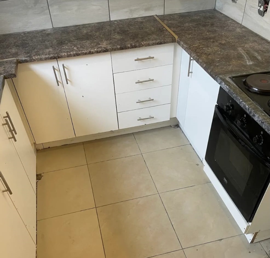 2 Bedroom Property for Sale in Birchleigh Gauteng